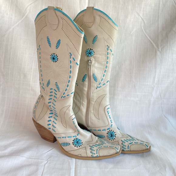 BCBGirls Shoes - BCBGirls cowboy boots
